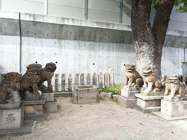 八剱神社　狛犬